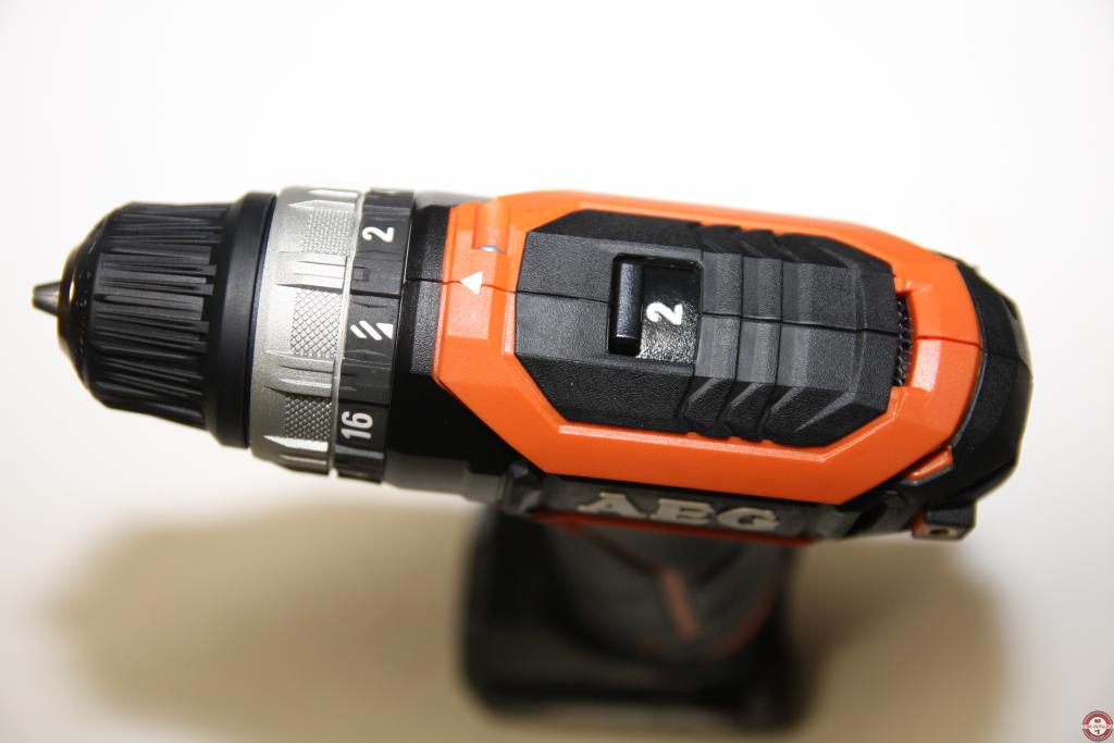 Perceuse visseuse sans fil AEG BS 12C2 © Benjamin Leharivel - Zone Outillage Perceuse visseuse sans fil AEG BS 12C2 © Benjamin Leharivel - Zone Outillage