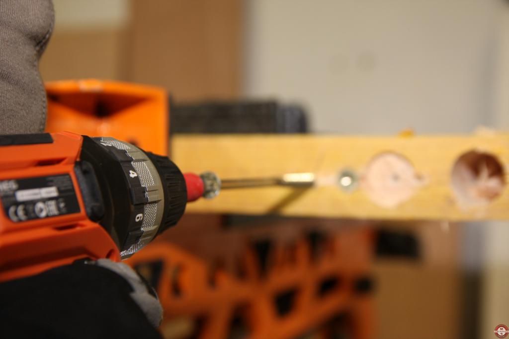 Perceuse visseuse sans fil AEG BS 12C2 © Benjamin Leharivel - Zone Outillage Perceuse visseuse sans fil AEG BS 12C2 © Benjamin Leharivel - Zone Outillage