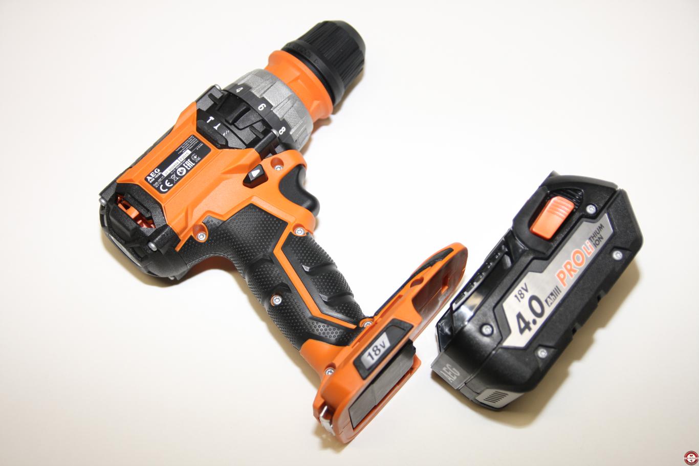 Perceuse visseuse à percussion AEG BSB18CBL Perceuse visseuse à percussion AEG BSB18CBL