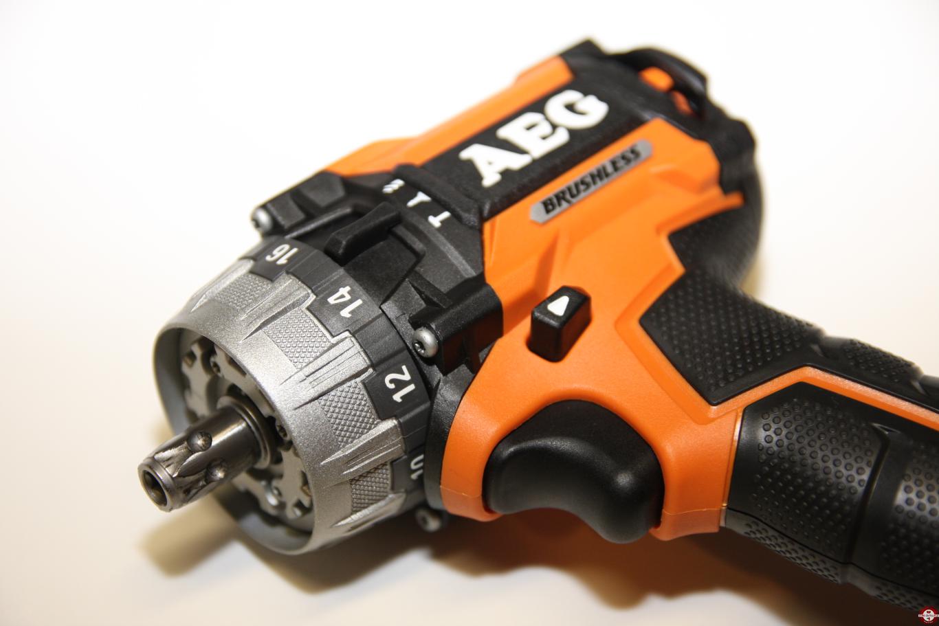 Perceuse visseuse à percussion AEG BSB18CBL Perceuse visseuse à percussion AEG BSB18CBL