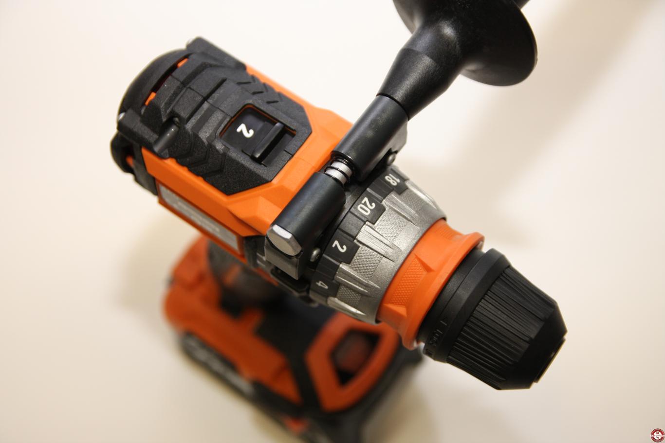 Perceuse visseuse à percussion AEG BSB18CBL Perceuse visseuse à percussion AEG BSB18CBL