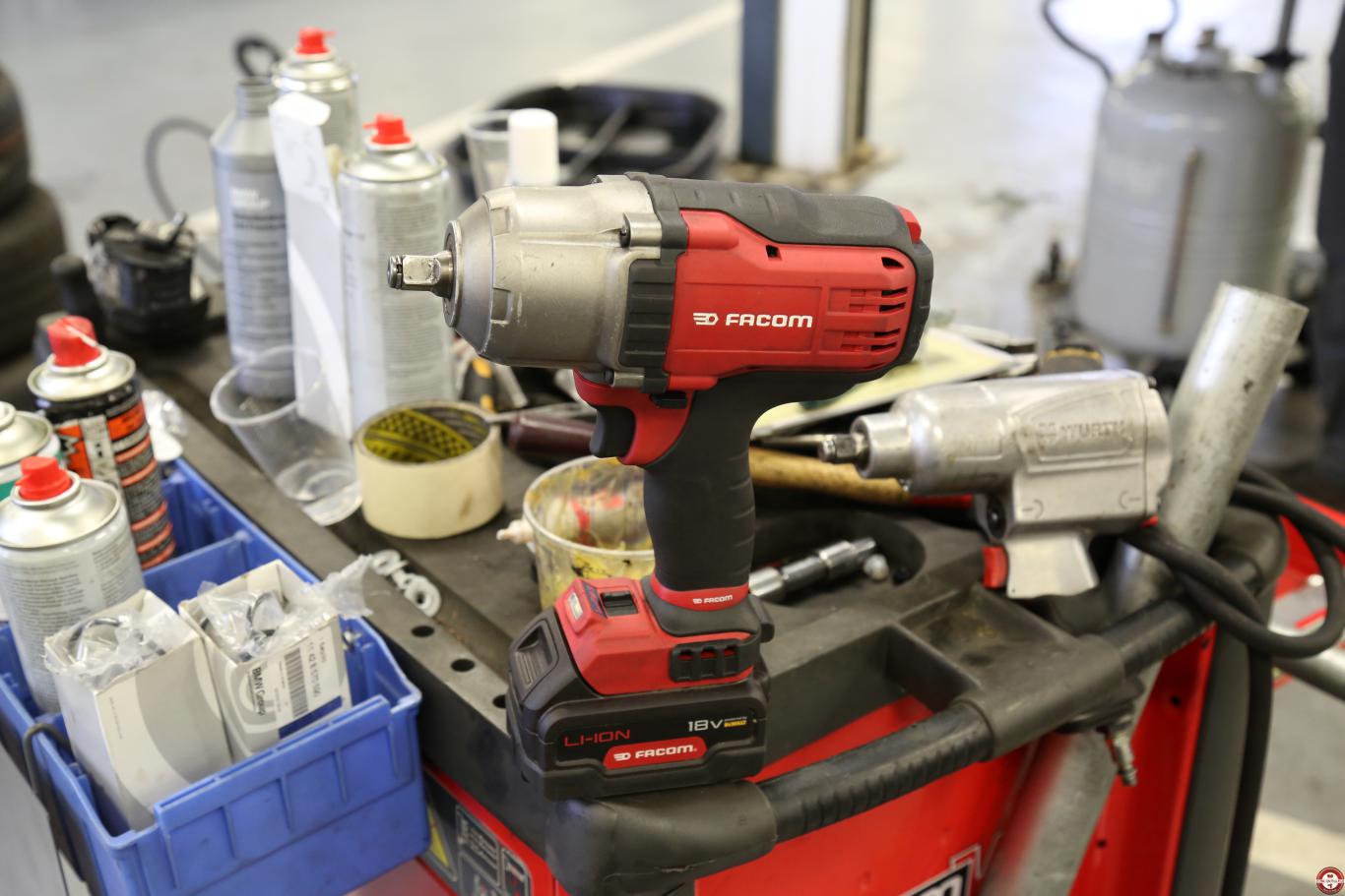 Test de la boulonneuse à chocs Facom CL3.C18S Test de la boulonneuse à chocs Facom CL3.C18S