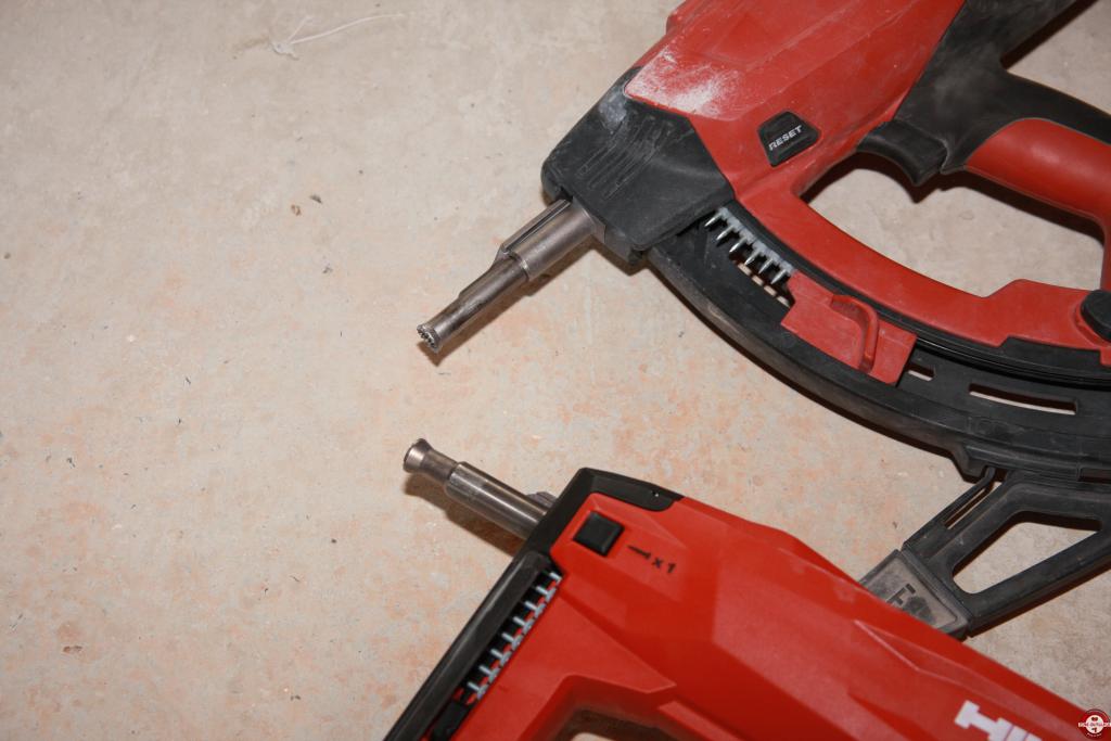 Cloueur sans fil Hilti BX 3-ME © Benjamin Leharivel - Zone Outillage Cloueur sans fil Hilti BX 3-ME © Benjamin Leharivel - Zone Outillage