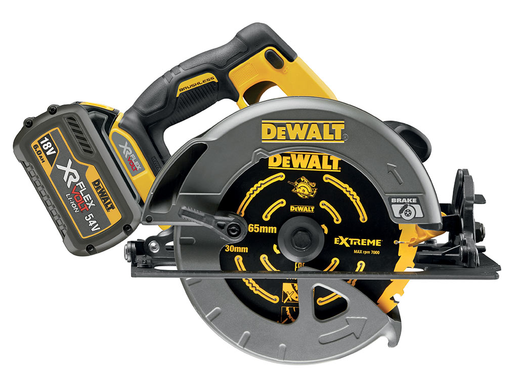 test et avis scie circulaire sans fil DeWALT 54V XR FLEXVOLT DCS575N-XJ test et avis scie circulaire sans fil DeWALT 54V XR FLEXVOLT DCS575N-XJ