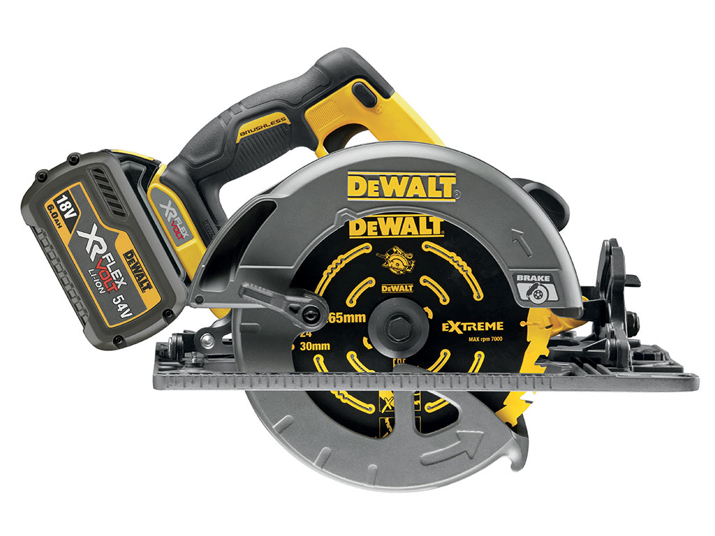 avis et prix Scie circulaire sans fil DeWALT 54V XR FLEXVOLT DCS576