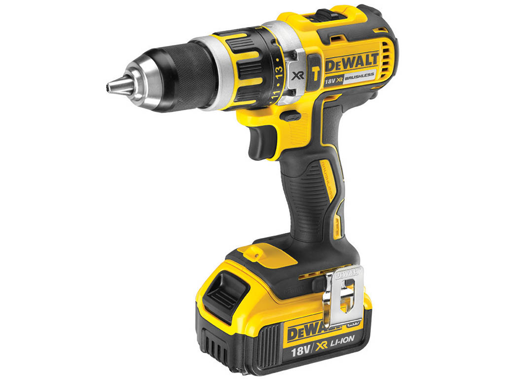 perceuse visseuse à percussion DeWALT DCD795M2 perceuse visseuse à percussion DeWALT DCD795M2