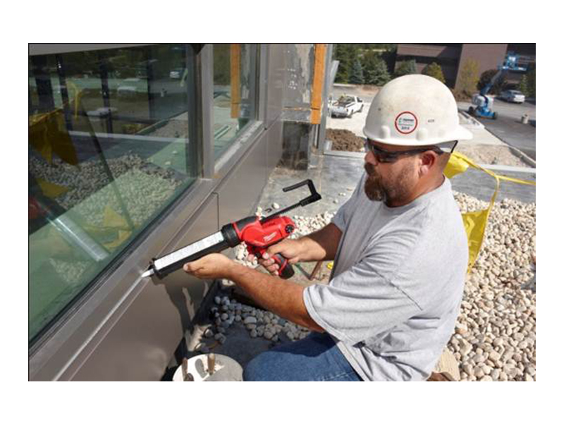 Pistolet à mastic M12 PCG 310C-201B Milwaukee