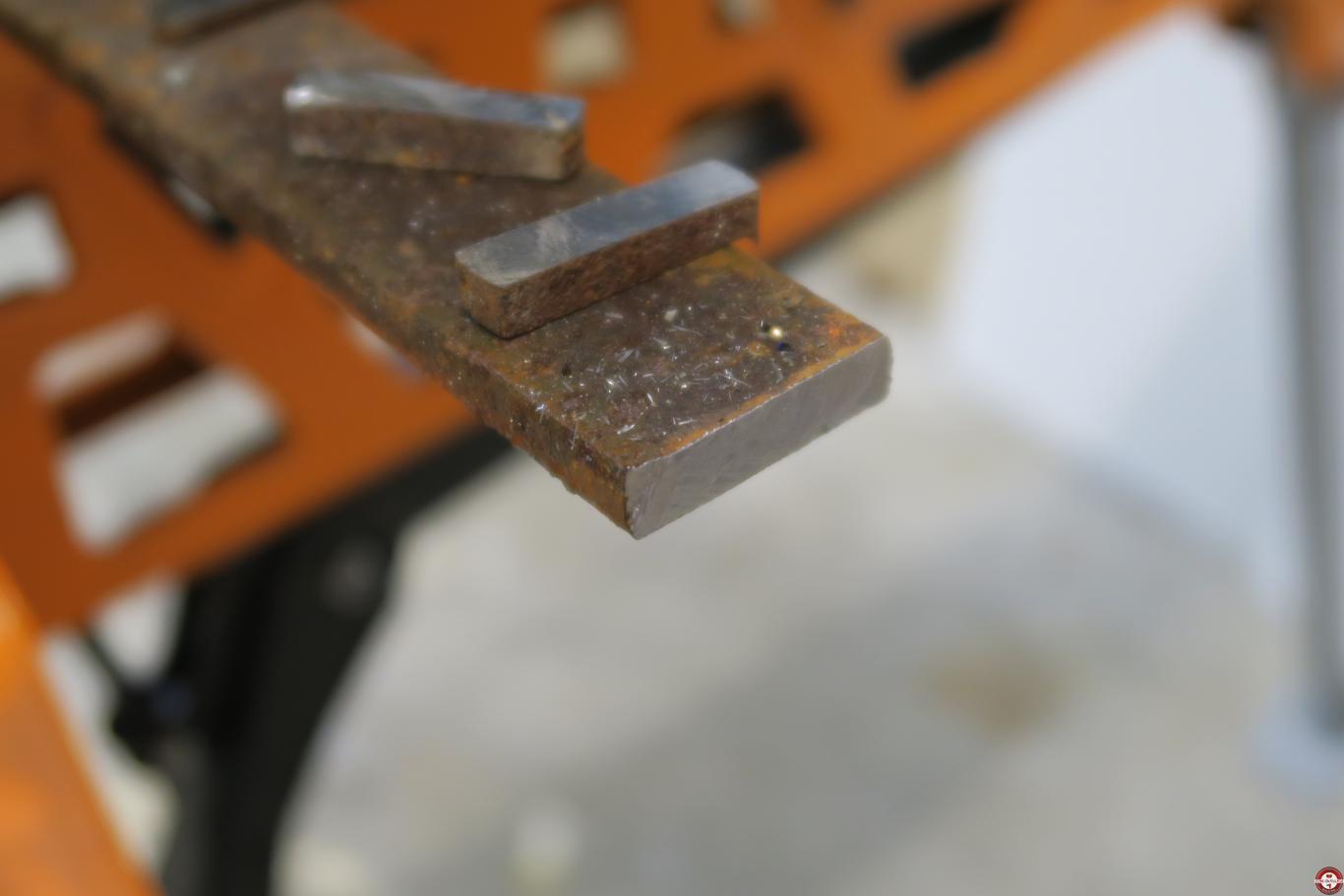 Scie circulaire métal DeWALT DCS373M2 Scie circulaire métal DeWALT DCS373M2