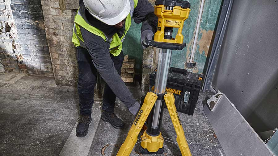 test et avis Projecteur de chantier LED DEWALT DCL079 prix pas cher test et avis Projecteur de chantier LED DEWALT DCL079 prix pas cher