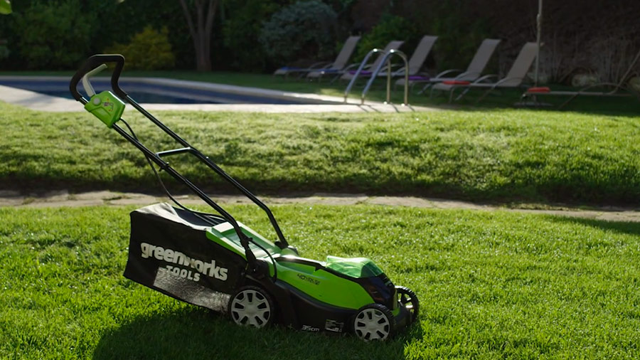 Comparatif des meilleures tondeuses à gazon sans fil à batterie pour petits jardins 2020 Comparatif des meilleures tondeuses à gazon sans fil à batterie pour petits jardins 2020