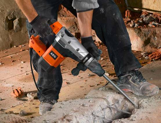 Test du marteau piqueur AEG MH7E Test du marteau piqueur AEG MH7E