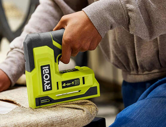 agrafeuse cloueuse sans fil USB 4 V RST4-0 Ryobi
