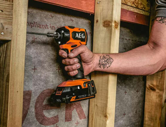 Visseuse à chocs oléopneumatique BSS18OPSBL-0 4935500310 AEG