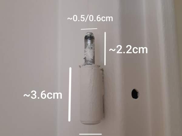 Gond actuel sur porte chambre