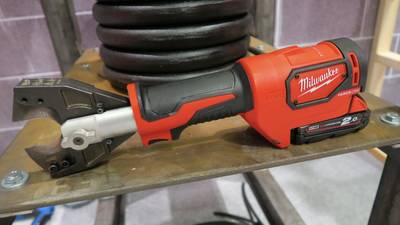 coupe-câbles M18 HCC FORCE LOGIC pour électriciens © Zone Outillage Benjamin Leharivel