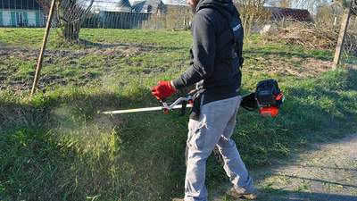 débroussailleuse thermique 2 en 1 multifonction FX-PS152 FUXTEC débroussailleuse thermique 2 en 1 multifonction FX-PS152 FUXTEC