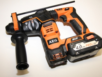 Perforateur sans fil BBH18 LI-402C AEG