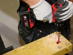 Perceuse-visseuse à percussion Milwaukee M18 BLPD-502C © Benjamin LEHARIVEL - Zone Outillage Perceuse-visseuse à percussion Milwaukee M18 BLPD-502C © Benjamin LEHARIVEL - Zone Outillage