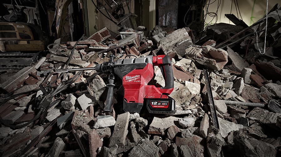 Perforateur burineur SDS-MAX sur batterie Milwaukee M18 FHM-121C Perforateur burineur SDS-MAX sur batterie Milwaukee M18 FHM-121C