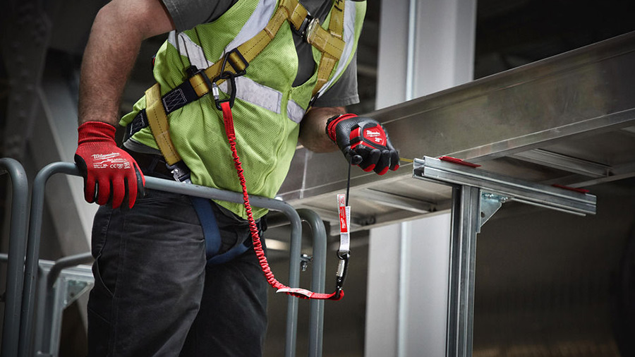 Sécurisez vos outils jusqu'à 4,5 kg avec la nouvelle lanière de sécurité 4932471351 Milwaukee Sécurisez vos outils jusqu'à 4,5 kg avec la nouvelle lanière de sécurité 4932471351 Milwaukee
