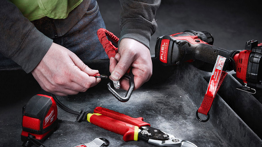 Sécurisez vos outils jusqu'à 4,5 kg avec la nouvelle lanière de sécurité 4932471351 Milwaukee Sécurisez vos outils jusqu'à 4,5 kg avec la nouvelle lanière de sécurité 4932471351 Milwaukee