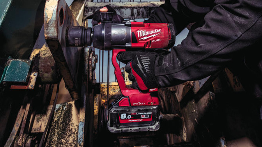 Milwaukee présente la première boulonneuse sur batterie 1" M18 ONEFHIWF1 Milwaukee présente la première boulonneuse sur batterie 1" M18 ONEFHIWF1