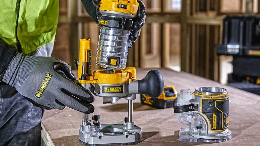 DEWALT présente sa première affleureuse-défonceuse sur batterie XR 18V DEWALT présente sa première affleureuse-défonceuse sur batterie XR 18VDEWALT présente sa première affleureuse-défonceuse sur batterie XR 18V