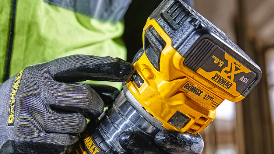 DEWALT présente sa première affleureuse-défonceuse sur batterie XR 18V DEWALT présente sa première affleureuse-défonceuse sur batterie XR 18V