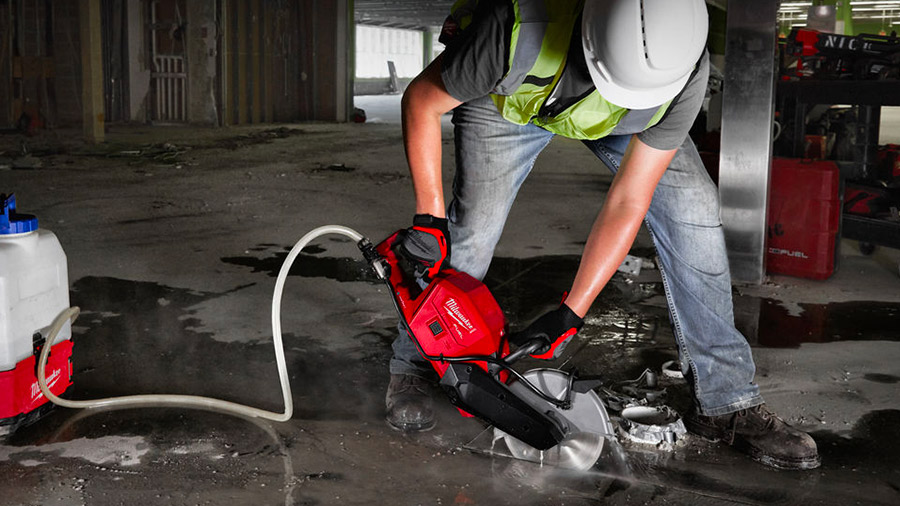 Milwaukee présente la première découpeuse à béton 230 mm 18 V M18 FCOS230 Milwaukee présente la première découpeuse à béton 230 mm 18 V M18 FCOS230