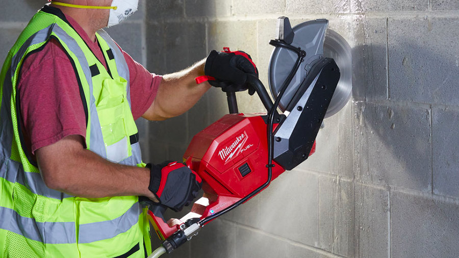 Milwaukee présente la première découpeuse à béton 230 mm 18 V M18 FCOS230 Milwaukee présente la première découpeuse à béton 230 mm 18 V M18 FCOS230