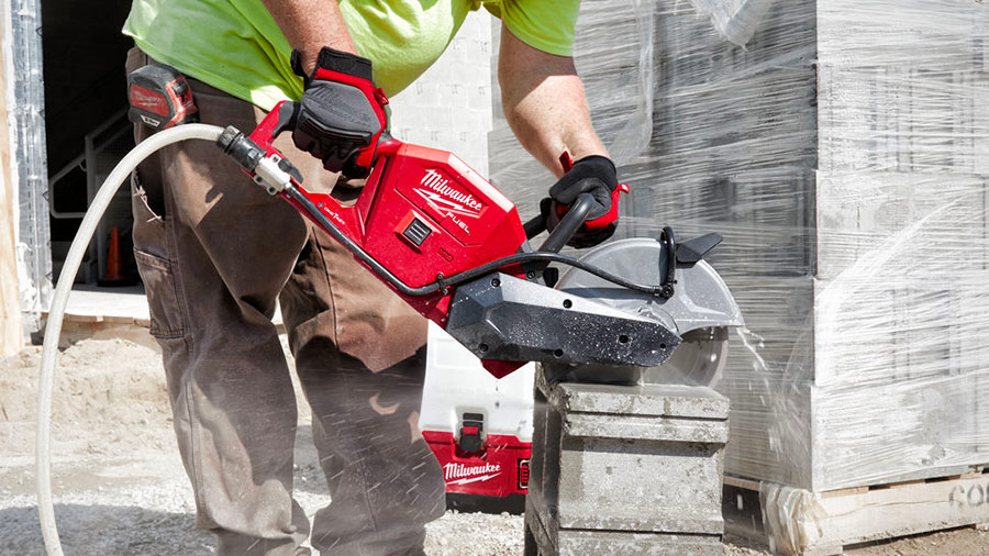 Milwaukee présente la première découpeuse à béton 230 mm 18 V M18 FCOS230 Milwaukee présente la première découpeuse à béton 230 mm 18 V M18 FCOS230