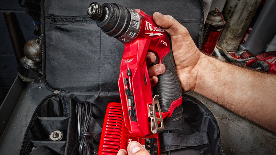 M12 FDDX : une perceuse-visseuse sans-fil à mandrin amovible polyvalente M12 FDDX : une perceuse-visseuse sans-fil à mandrin amovible polyvalente