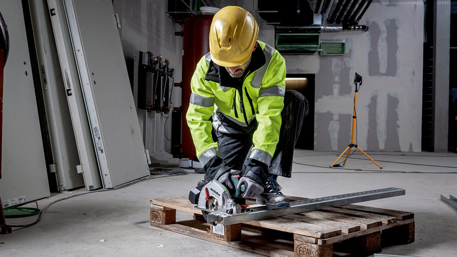 Nouvelle scie circulaire à métaux sans fil MKS 18 LTX 58 Metabo Nouvelle scie circulaire à métaux sans fil MKS 18 LTX 58 Metabo