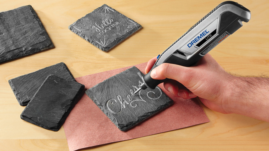 Réalisez des travaux de précision avec l’outil multi-usages Dremel Lite 7760 Réalisez des travaux de précision avec l’outil multi-usages Dremel Lite 7760