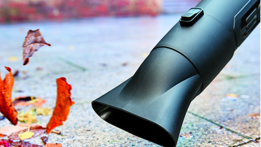 Un jardin impeccable avec le puissant souffleur LB5800E EGO Un jardin impeccable avec le puissant souffleur LB5800E EGO