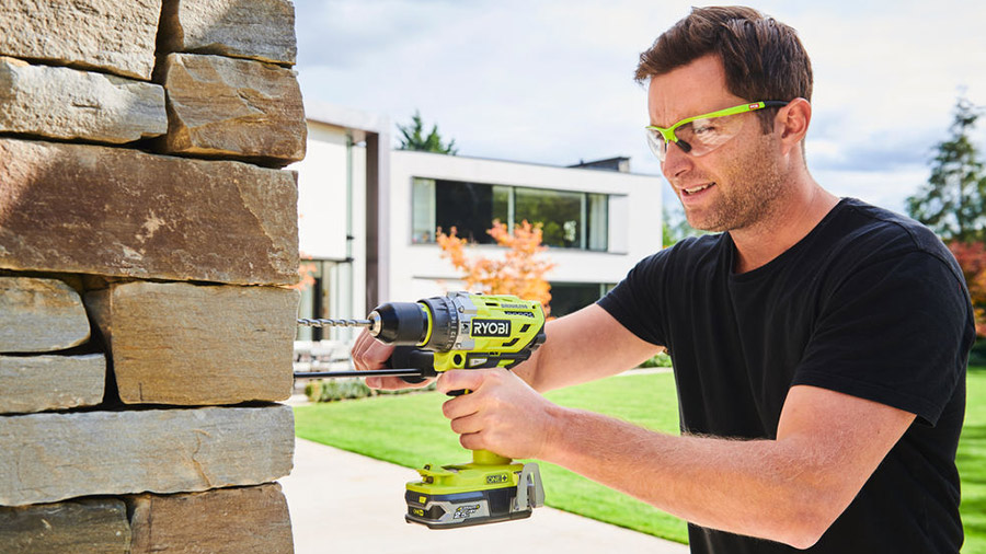 Test et avis de la perceuse-visseuse à percussion sans-fil R18PD7 RYOBI Test et avis de la perceuse-visseuse à percussion sans-fil R18PD7 RYOBI