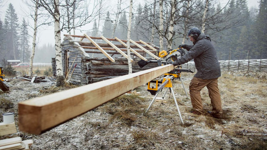 Test et avis de la scie à onglets radiale sur batterie XR FLEXVOLT DHS780T2A DEWALT Test et avis de la scie à onglets radiale sur batterie XR FLEXVOLT DHS780T2A DEWALT