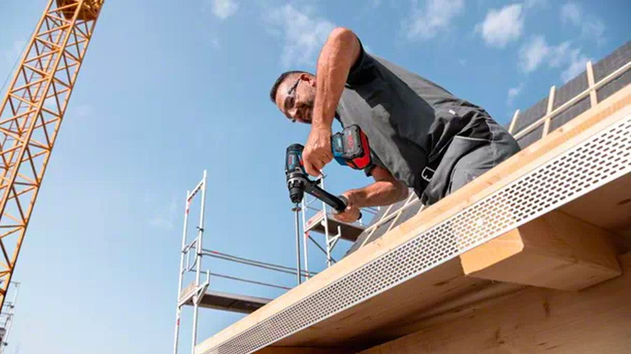 Perceuse visseuse à percussion sans fil biturbo brushless GSB 18V 150C Bosch Professional Perceuse visseuse à percussion sans fil biturbo brushless GSB 18V 150C Bosch Professional