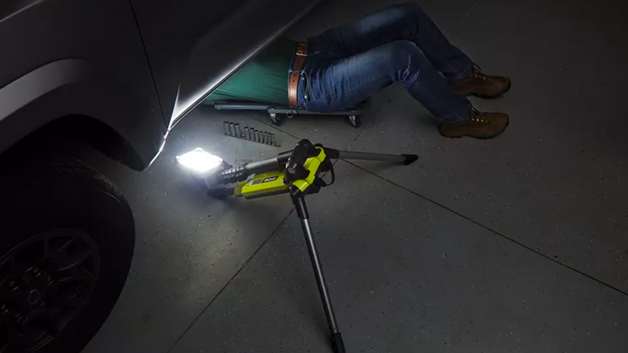 projecteur sans fil trépied Ryobi R18TL projecteur sans fil trépied Ryobi R18TL