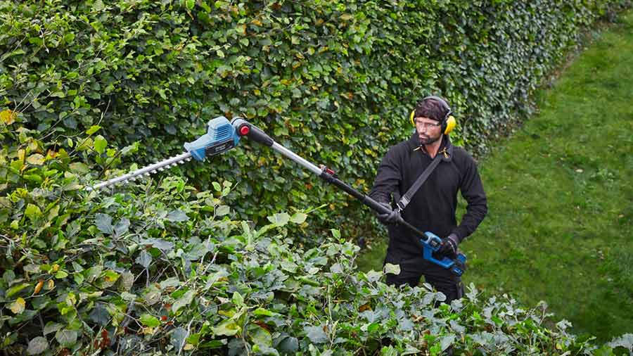 taille-haie sur perche sans fil Erbauer EPHT18-Li taille-haie sur perche sans fil Erbauer EPHT18-Li