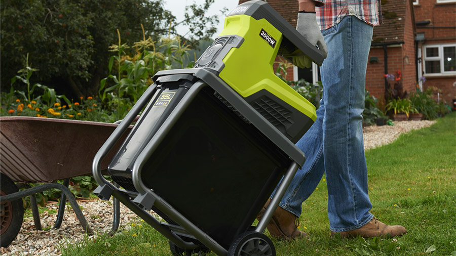 Broyeur de végétaux RYOBI RSH3045U Broyeur de végétaux RYOBI RSH3045U