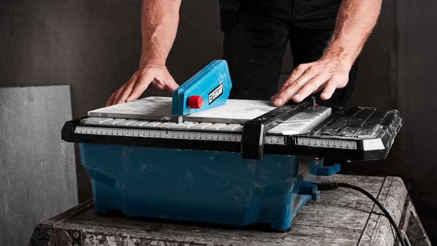 Coupe carrelage électrique Erbauer ERB337TCB 180 mm Coupe carrelage électrique Erbauer ERB337TCB 180 mm