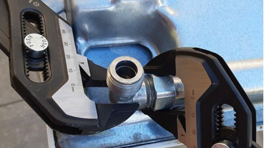 La pince-clé 10'' 250mm 0112 Virax La pince-clé 10'' 250mm 0112 Virax