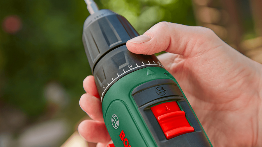 perceuse-visseuse à percussion UniversalImpact 18 V Bosch perceuse-visseuse à percussion UniversalImpact 18 V Bosch