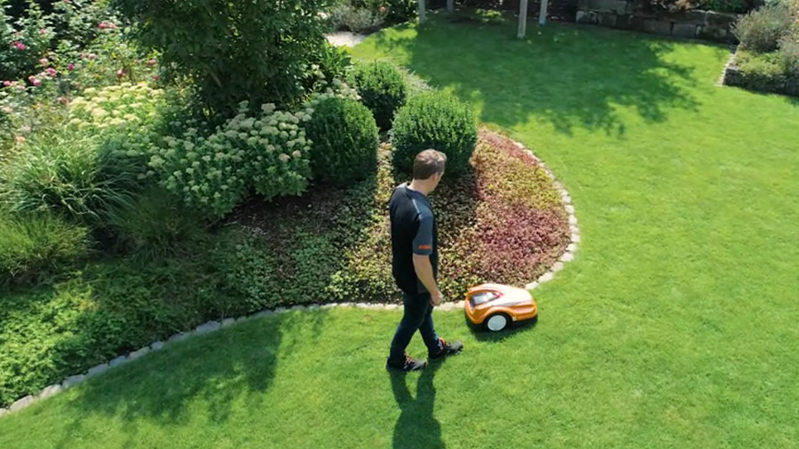 Robot tondeuse RMI 632 PC série 6 iMow STIHL Robot tondeuse RMI 632 PC série 6 iMow STIHL