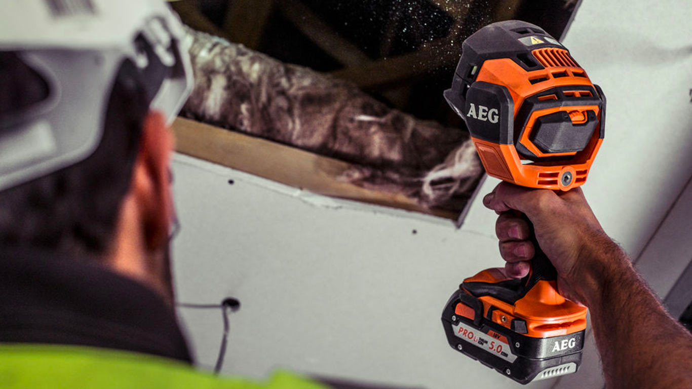 Système d'éclairage sans fil AEG BTL18 Système d'éclairage sans fil AEG BTL18