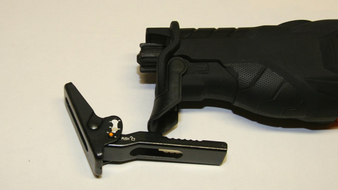 Test scie sabre AEG BUS 18 LI © Benjamin LEHARIVEL - Zone Outillage Test scie sabre AEG BUS 18 LI © Benjamin LEHARIVEL - Zone Outillage