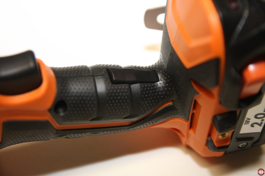 Visseuse à chocs 3 vitesses 18 V AEG BSS18OP oléopneumatique © Benjamin Leharivel - Zone Outillage Visseuse à chocs 3 vitesses 18 V AEG BSS18OP oléopneumatique © Benjamin Leharivel - Zone Outillage