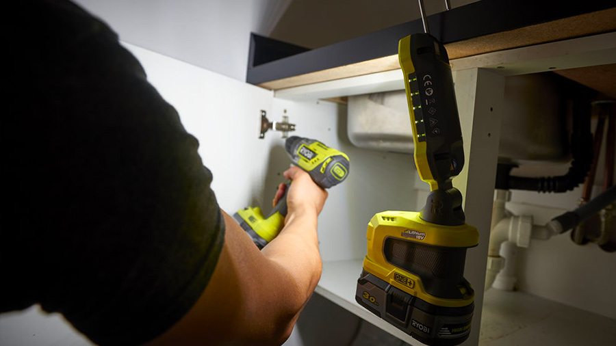 baladeuse LED R18ALP-0 Ryobi baladeuse LED R18ALP-0 Ryobi