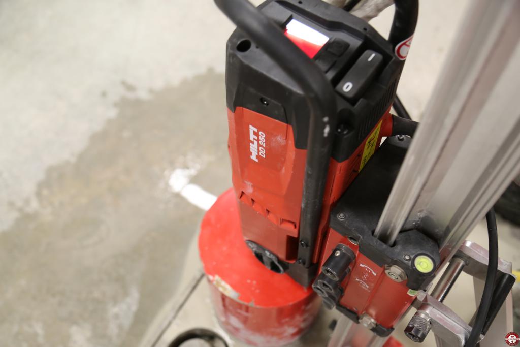 Carotteuse diamant DD 250 HILTI © Benjamin Leharivel - Zone Outillage Carotteuse diamant DD 250 HILTI © Benjamin Leharivel - Zone Outillage